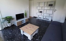 Manon Home